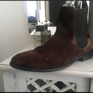 Chocolate brown Chelsea boots
